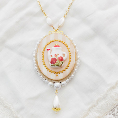 ティーポットのネックレス/ピンク