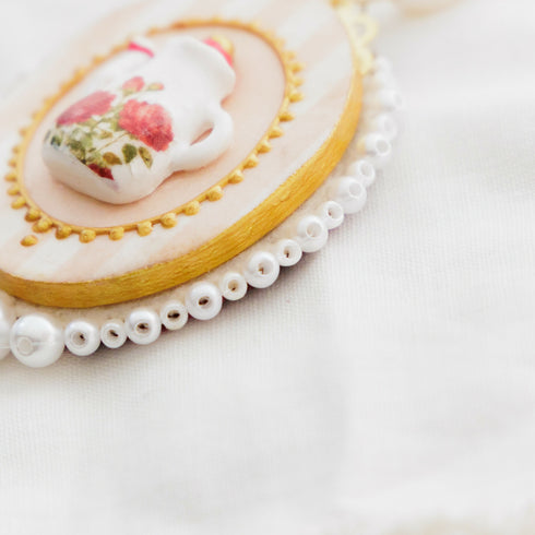 ティーポットのネックレス/ピンク