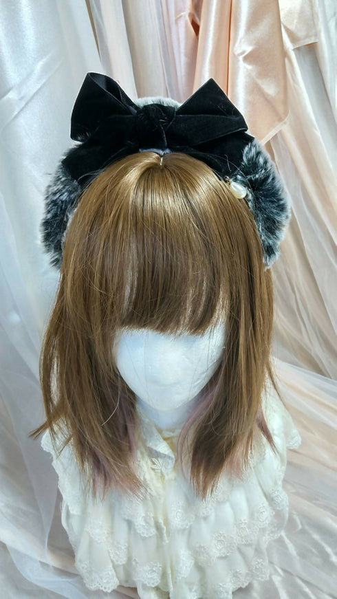 ファーリボンカチューシャ(グレー×黒リボン)