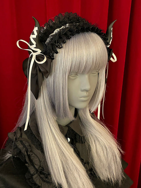 レースアップホーン ヘッドドレス/黒×白