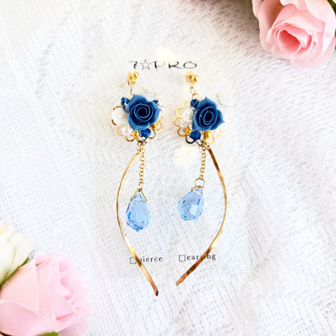 青薔薇の雫(ピアス・イヤリング)