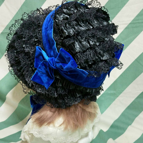 ブルーリボンの総レースボンネット黒