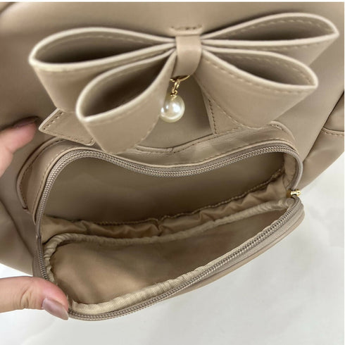 ハート♡を運んでリュック LL-1008 【ブラック ベージュ ラベンダー】