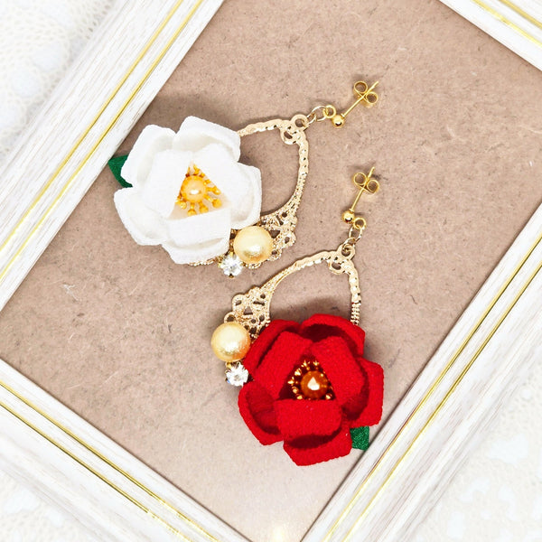 つまみ細工の椿(ピアス・イヤリング)