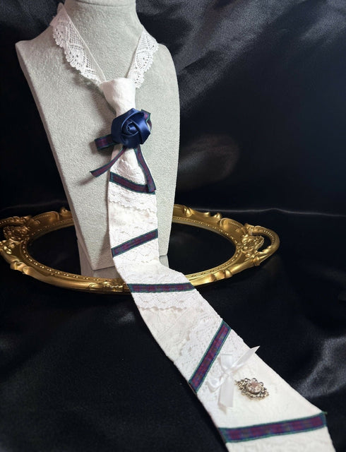 White check tie