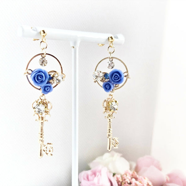 Rose Key (Pierced Earrings・Clip-on Earrings)