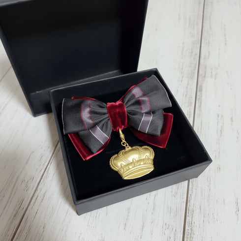 Mayfair Regimental リボンブローチ ボルドー