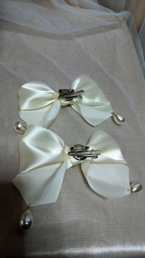 2個セットパール付きリボンクリップオフホワイト
